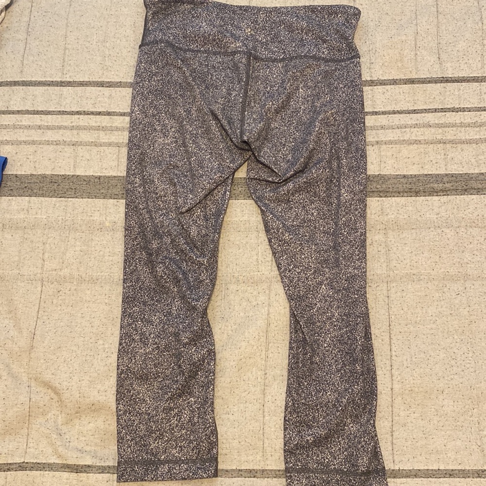 Lululemon leggings - Picture 2 of 4